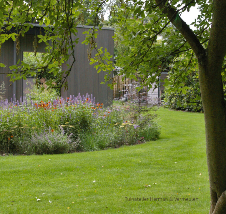 Landelijke Tuin Met Veel Bloemen Tuinatelier Herman Vermeulen