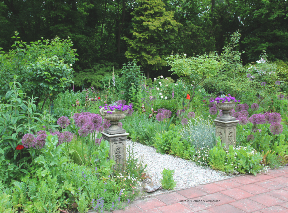 tuinontwerp klassieke tuin romantische uitstraling